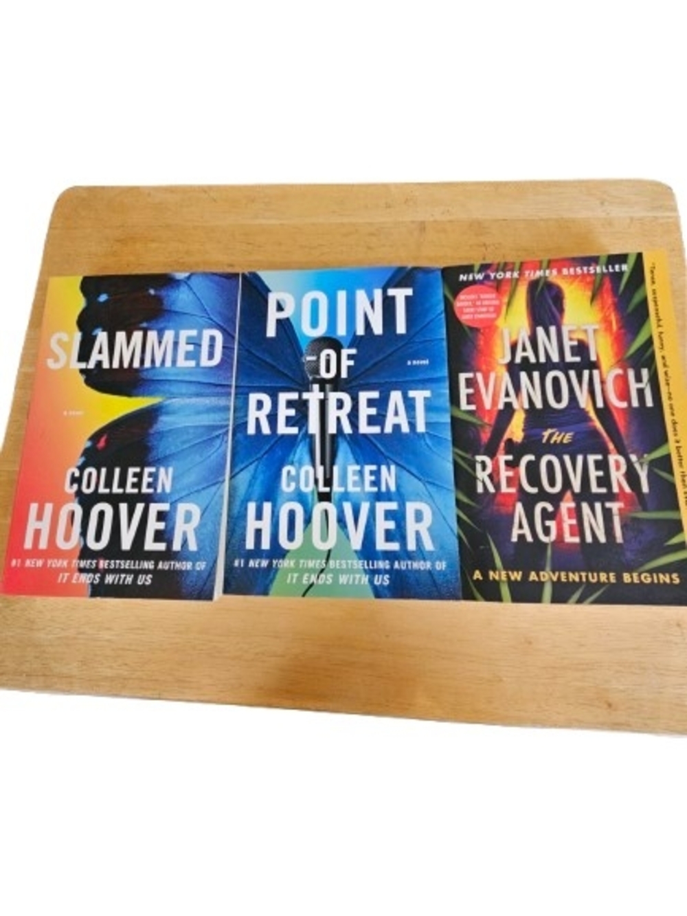 3 Book Bundle Colleen Hoover Slammed Point of Retreat Janet Evanovich Paperback
